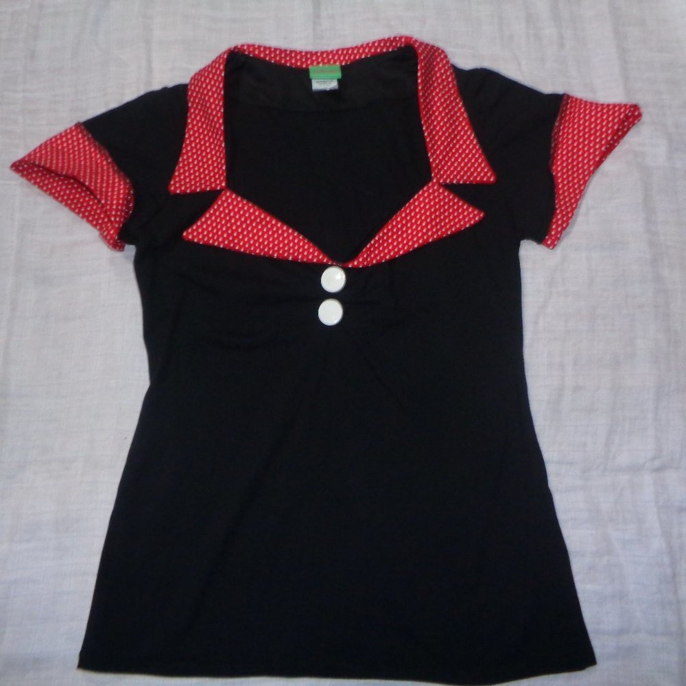 Pinky Pinups Polka Dot Collar and Trim Short Sleeve Red and White Top Size Large